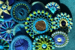 Zwirnknopf-Variationen in meinen Lieblingsfarben